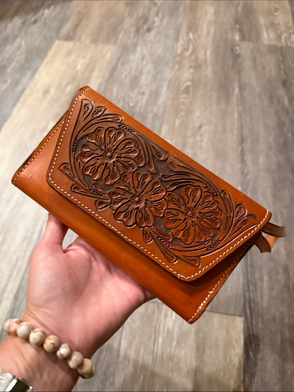 Embossed Floral Leather Clutch Wallet Mexican - Picture 7 of 13